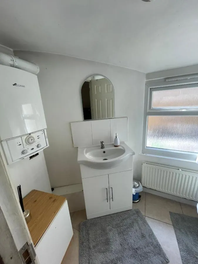 Bed & Breakfast Private Double Room London