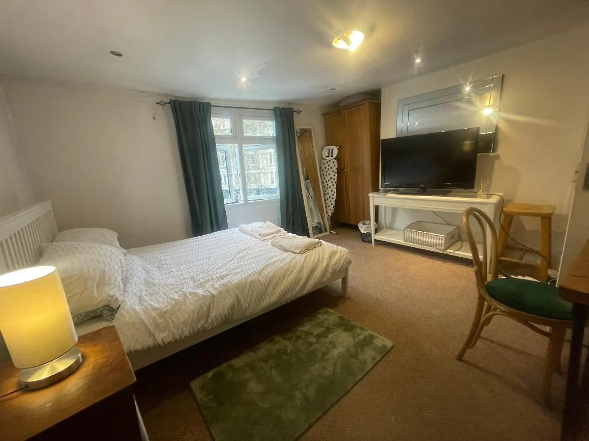 Private Double Room London